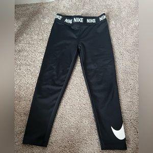 Nike girls dri-fit leggings. Size 5/S. Black.